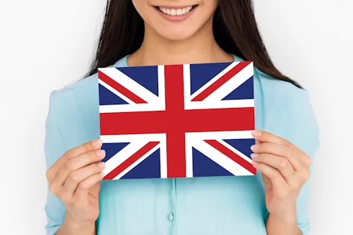Clever Ways to Save Money. Finding Awesome Souvenirs in the UK