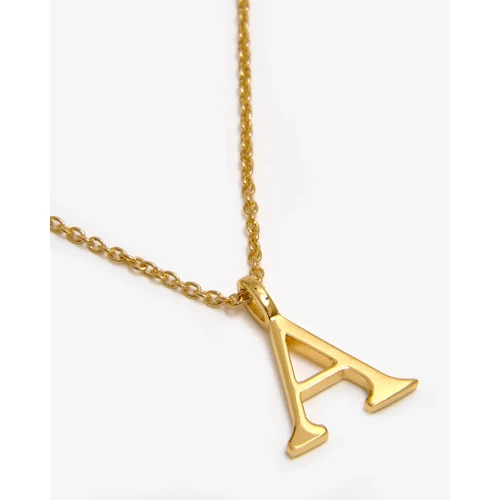 Gold polished initial necklace with a sleek, minimalist design, perfect for personalizing your jewellery collection.