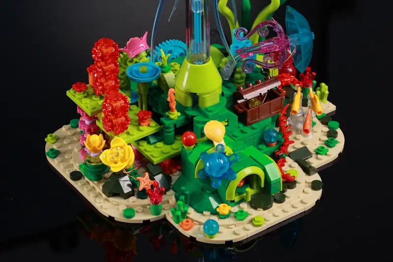 JMBricklayer Reef Jellyfish building set – Colourful coral reef scene with jellyfish and underwater plants